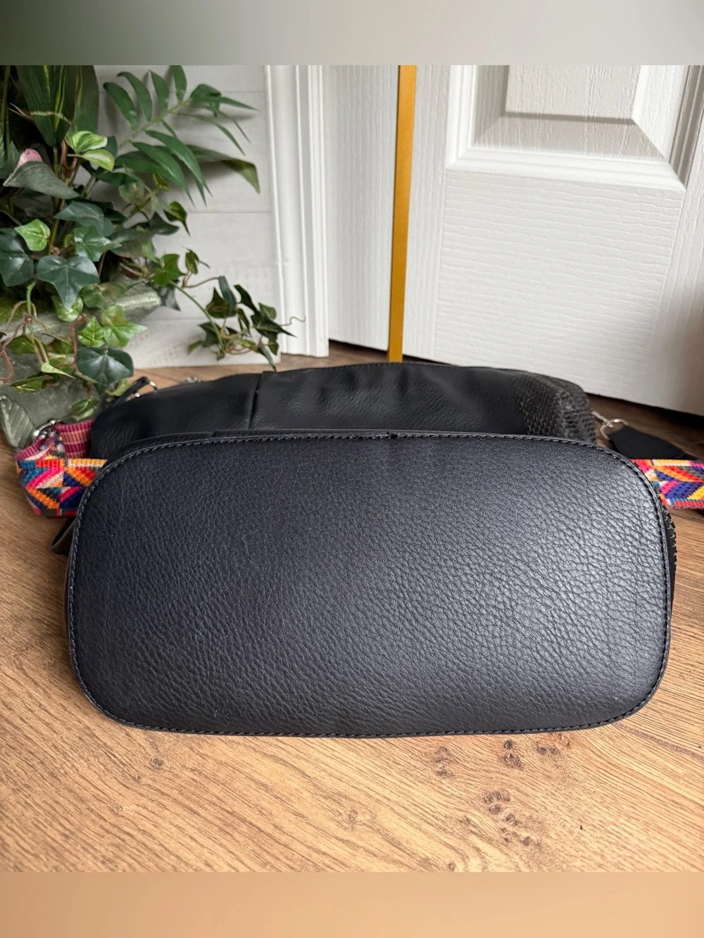 Marina Galanti Black VL Hobo Tote Bag w/Studs & Removable Colorful Strap